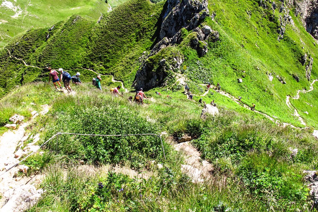 61 Abstieg mit Gegenverkehr .jpg